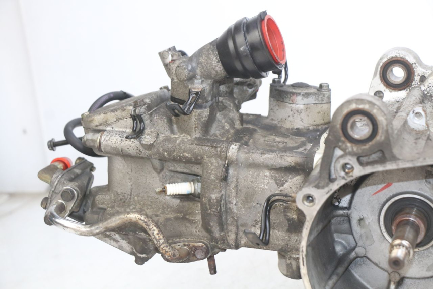 photo de SILNIK SYM GTS EFI 125 (2012 - 2016) - Punkty mocowania