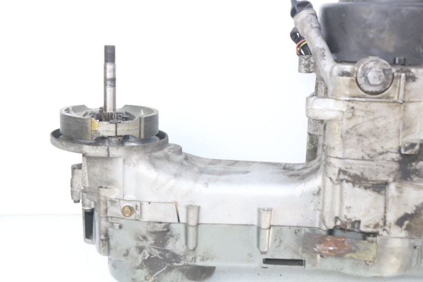 photo de SILNIK HAOTIAN HT125T-2 125 - Szczegół części