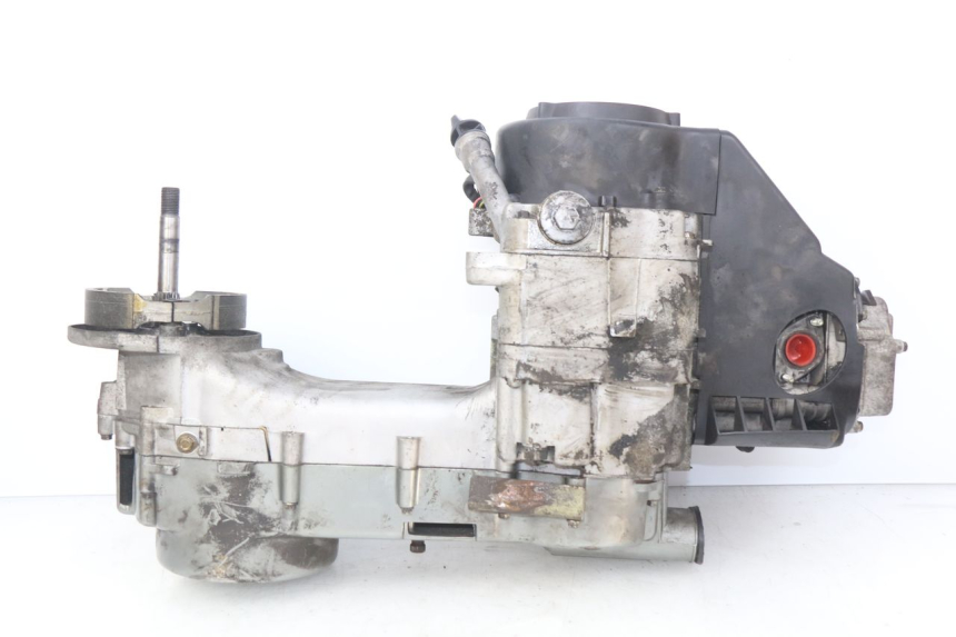 photo de SILNIK HAOTIAN HT125T-2 125 - Inny kąt widzenia