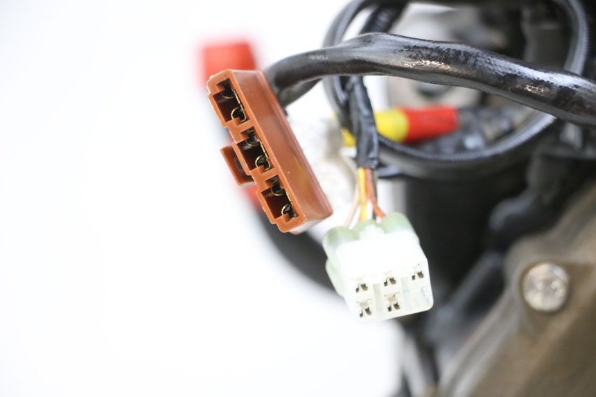 photo de SILNIK HUSQVARNA SVARTPILEN 401 (2018 - 2023) - Stan powierzchni