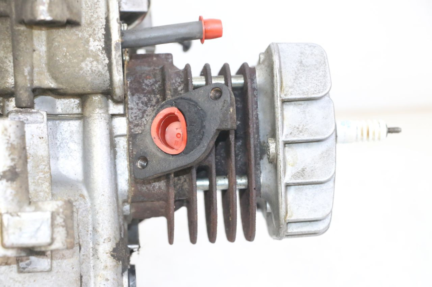 photo de SILNIK YAMAHA JOG R 50 (2004 - 2014) - Punkty mocowania