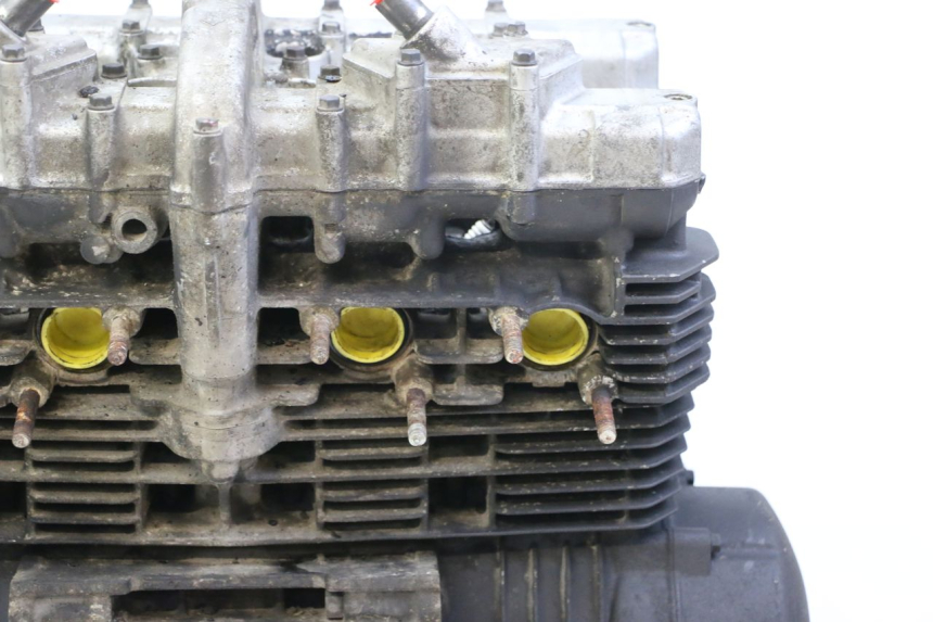 photo de SILNIK KAWASAKI ZR7 ZR-7 S 750 (1999 - 2004) - Struktura - zbliżenie