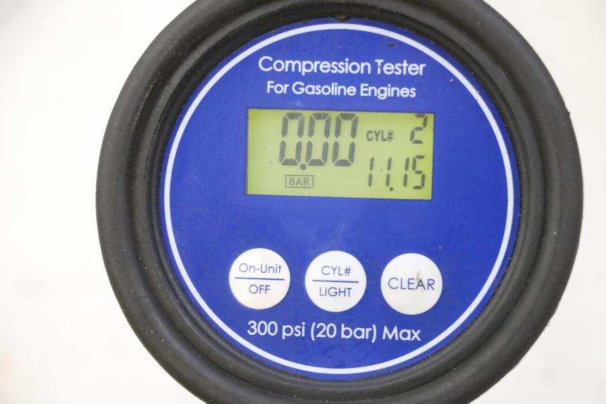 photo de SILNIK KAWASAKI ZR7 ZR-7 S 750 (1999 - 2004) - Inny kąt widzenia