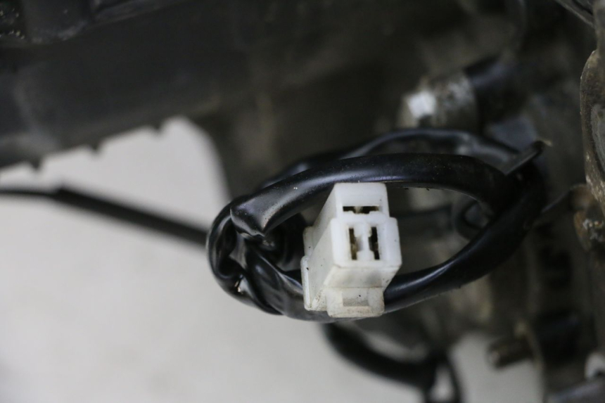 photo de SILNIK KAWASAKI ZR7 ZR-7 S 750 (1999 - 2004) - Stan powierzchni