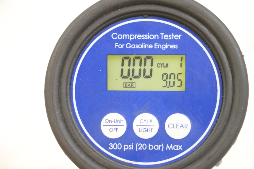 photo de SILNIK PEUGEOT KISBEE 4T 50 (2010 - 2017) - Kontrola wizualna