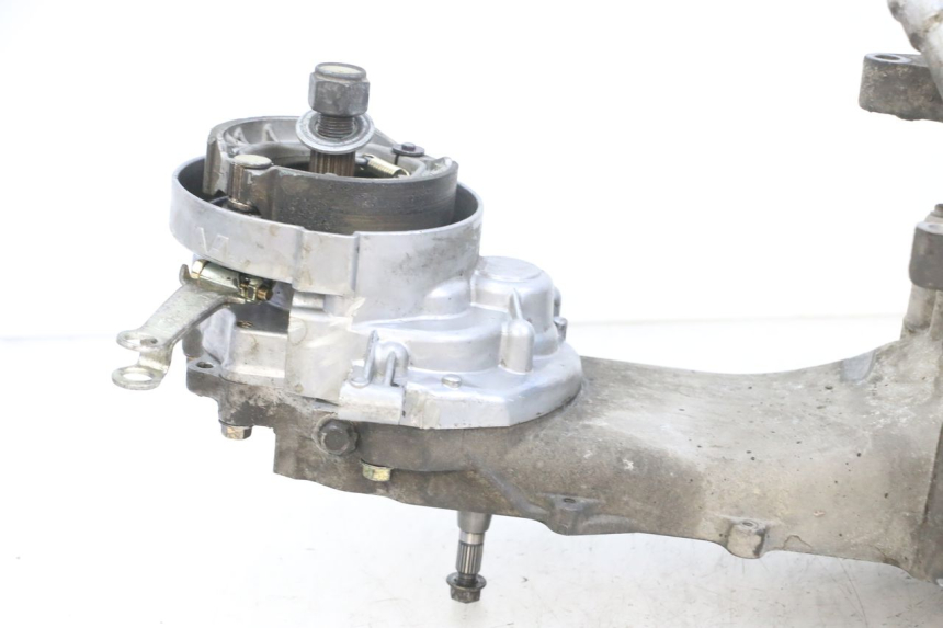 photo de SILNIK PEUGEOT KISBEE 4T 50 (2010 - 2017) - Widok ogólny