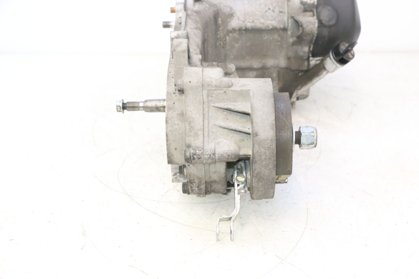 photo de SILNIK PEUGEOT KISBEE 4T 50 (2023 - 2026) - Widok profilu