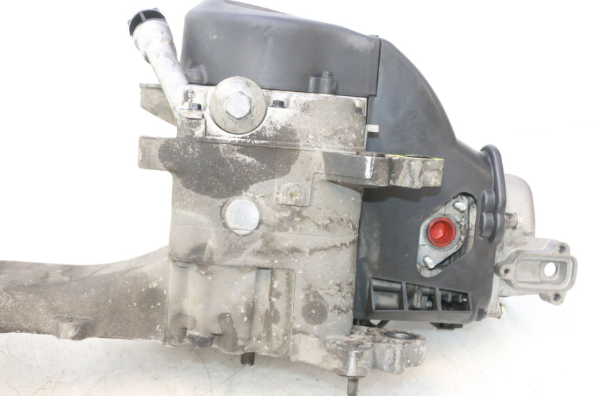 photo de SILNIK PEUGEOT KISBEE 4T 50 (2023 - 2026) - Punkty mocowania