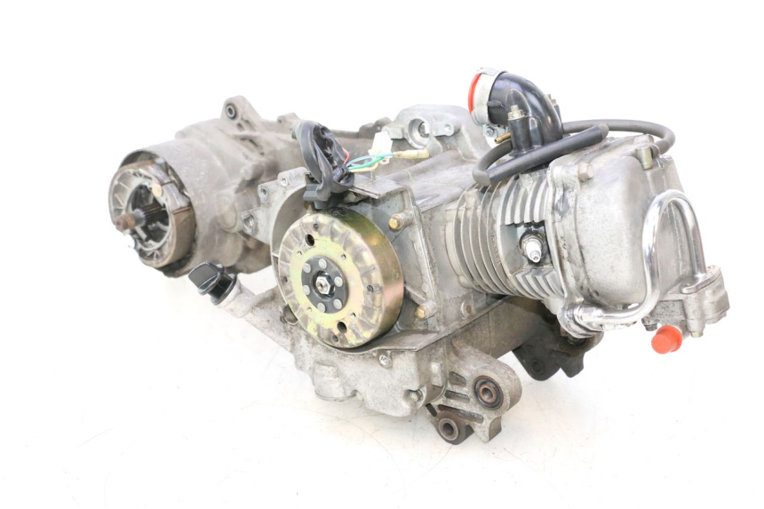 photo de SILNIK PEUGEOT KISBEE 4T 50 (2010 - 2017) - Oznaczenia i referencje