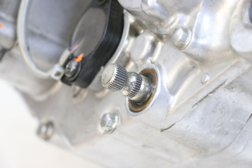 photo de SILNIK KAWASAKI KXF KX-F 250 (2017 - 2019) - Inny kąt widzenia