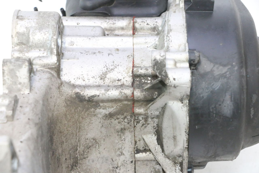 photo de SILNIK PIAGGIO LIBERTY IGET 4T 50 (2021 - 2025) - Inny kąt widzenia