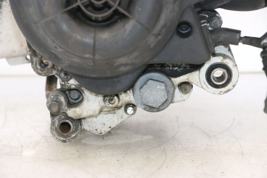 photo de SILNIK PIAGGIO LIBERTY IGET 4T 50 (2021 - 2025) - Punkty mocowania