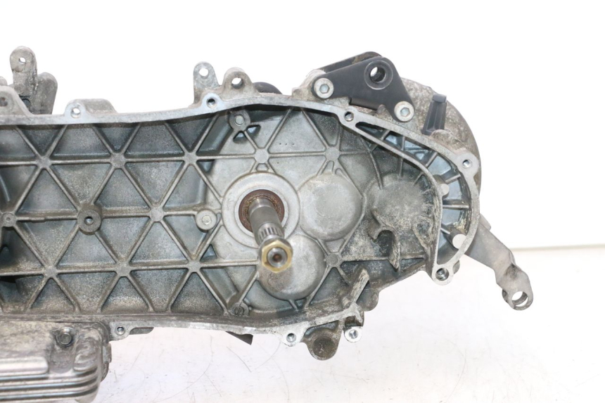 photo de SILNIK PIAGGIO LIBERTY 125 (1998 - 2008) - Inny kąt widzenia