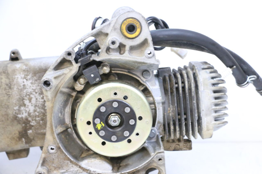 photo de SILNIK PEUGEOT LUDIX 50 (2005 - 2007) - Alternatywny kąt