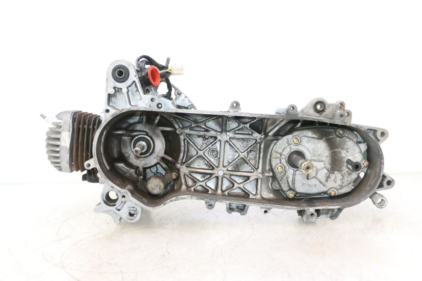 photo de SILNIK PEUGEOT LUDIX PRO 2T 50 (2010 - 2017) - Alternatywny kąt