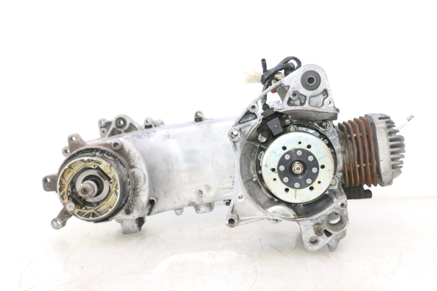 photo de SILNIK PEUGEOT LUDIX PRO 2T 50 (2010 - 2017) - Punkty mocowania
