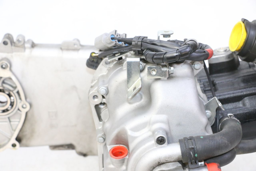 photo de SILNIK PIAGGIO MP3 HPE 310 (2024 - 2025) - Punkty mocowania