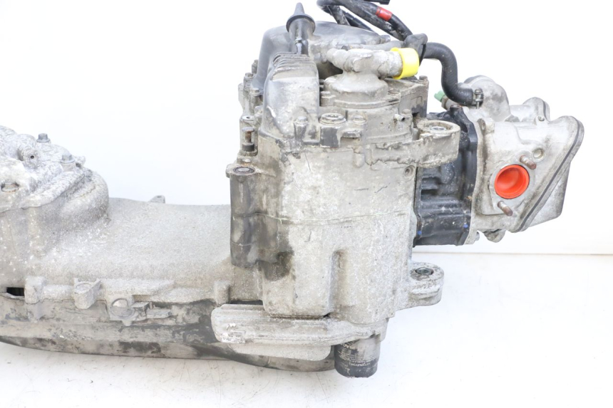 photo de SILNIK PIAGGIO MP3 HPE 350 (2018 - 2020) - Punkty mocowania