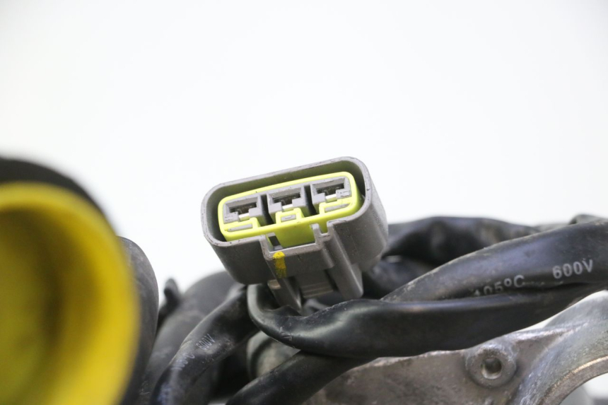 photo de SILNIK PIAGGIO MP3 HPE 530 (2022 - 2026) - Zbliżenie techniczne