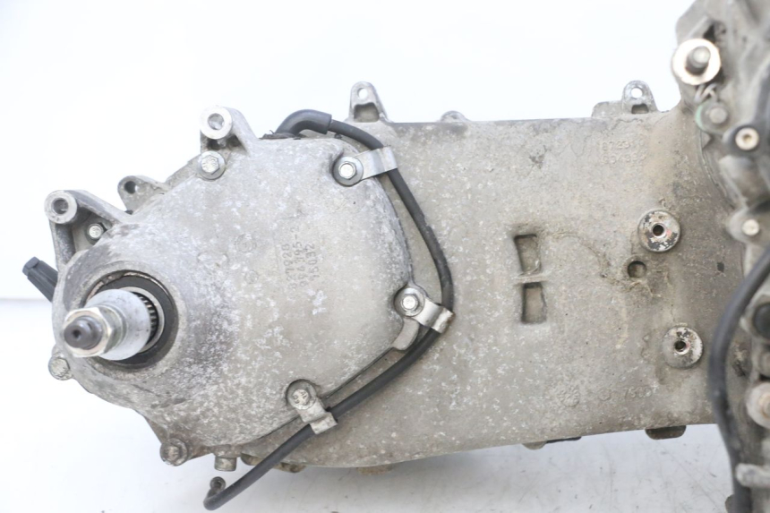 photo de SILNIK PIAGGIO MP3 LT 400 (2007 - 2012) - Szczegóły charakterystyczne