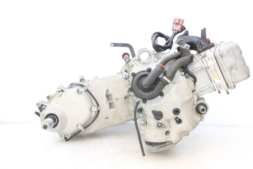 photo de SILNIK PIAGGIO MP3 LT 400 (2007 - 2012) - Alternatywny kąt