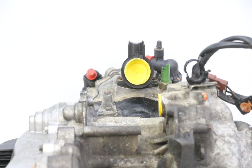 photo de SILNIK PIAGGIO MP3 RL 250 (2006 - 2010) - Zbliżenie komponentów