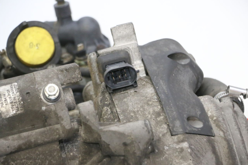 photo de SILNIK PIAGGIO MP3 125 (2006 - 2014) - Alternatywny kąt