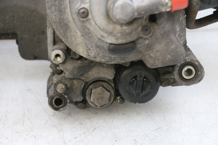 photo de SILNIK PIAGGIO MP3 125 (2006 - 2014) - Struktura - zbliżenie