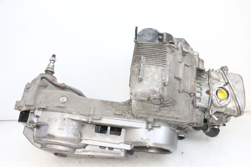 photo de SILNIK PIAGGIO MP3 500 (2016 - 2018) - Inny kąt widzenia