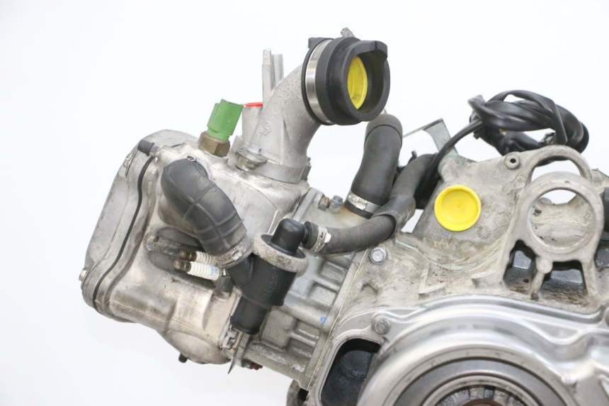 photo de SILNIK PIAGGIO MP3 500 (2016 - 2018) - Stan powierzchni