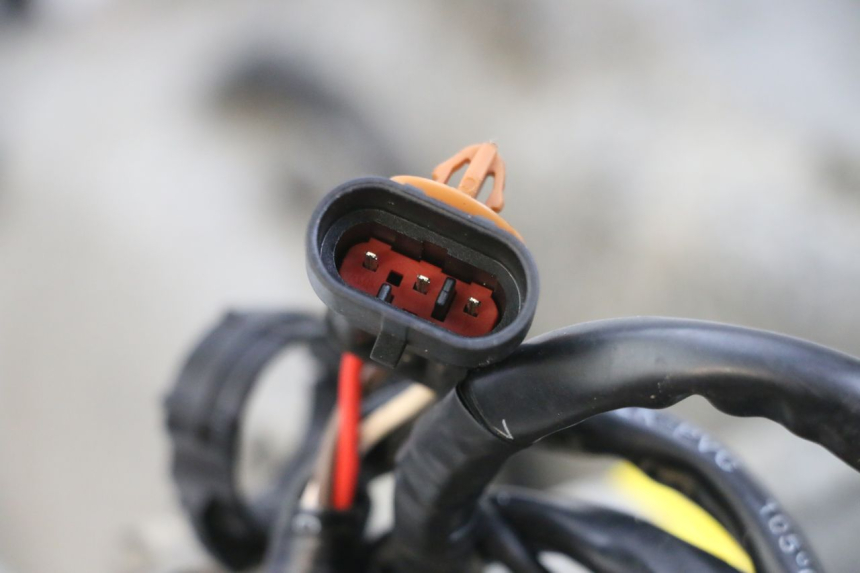 photo de SILNIK PIAGGIO MP3 RL 250 (2006 - 2010) - Zdjęcie dodatkowe