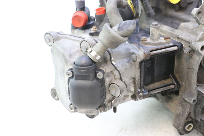 photo de SILNIK PIAGGIO MP3 RL 250 (2006 - 2010) - Szczegół części
