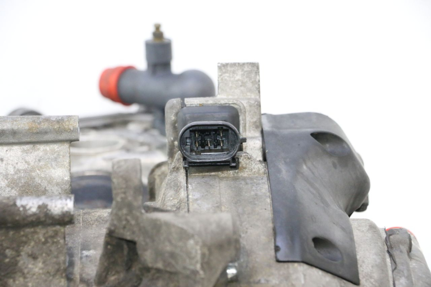 photo de SILNIK PIAGGIO MP3 125 (2006 - 2014) - Widok produktu