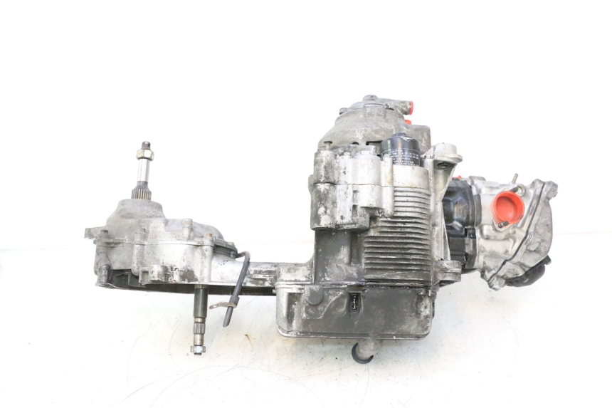 photo de SILNIK PIAGGIO MP3 125 (2006 - 2014) - Stan powierzchni