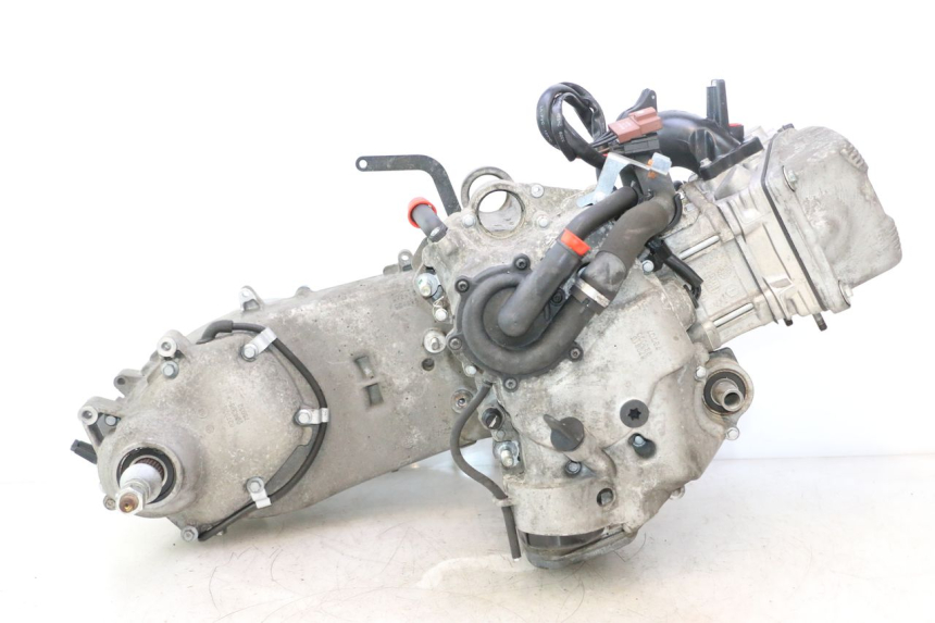 photo de SILNIK PIAGGIO MP3 500 (2011 - 2015) - Widok z bliska