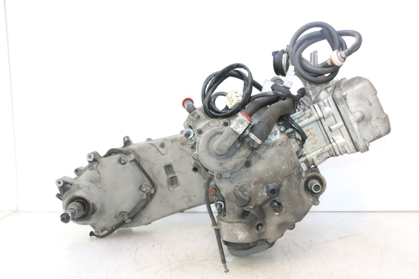 photo de SILNIK PIAGGIO MP3 500 (2016 - 2018) - Szczegóły charakterystyczne