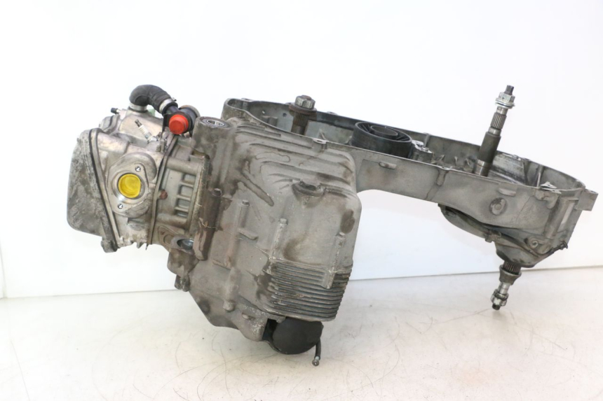photo de SILNIK PIAGGIO MP3 500 (2016 - 2018) - Widok profilu