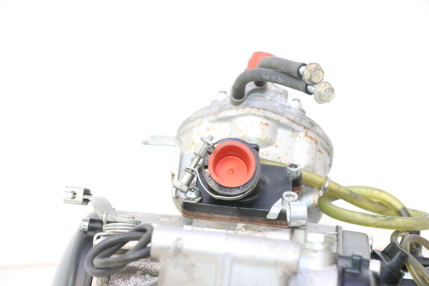 photo de SILNIK RIEJU MRT PRO SUPERMOTARD 50 (2007 - 2018) - Struktura - zbliżenie