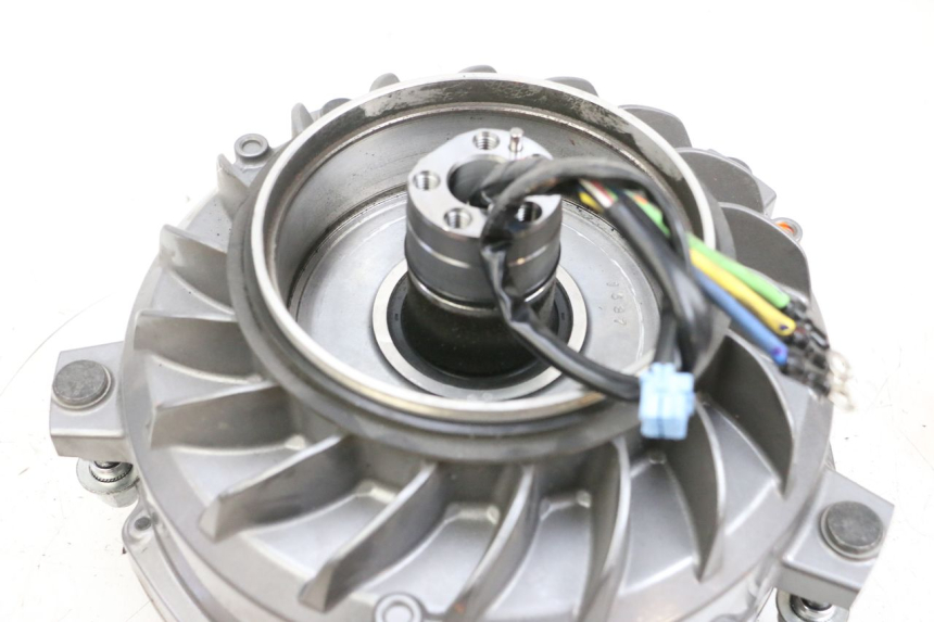 photo de SILNIK YAMAHA NEO'S CORE 1 (2022 - 2026) - Widok ogólny