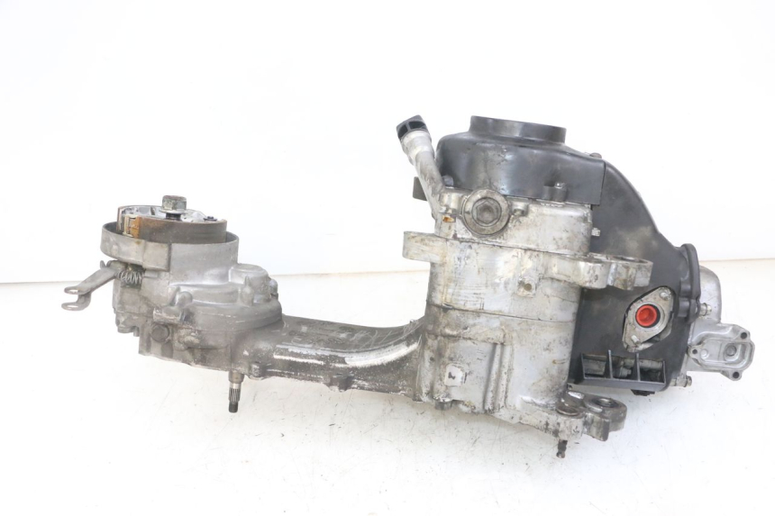 photo de SILNIK KYMCO LIKE 4T 50 (2019 - 2025) - Inny kąt widzenia