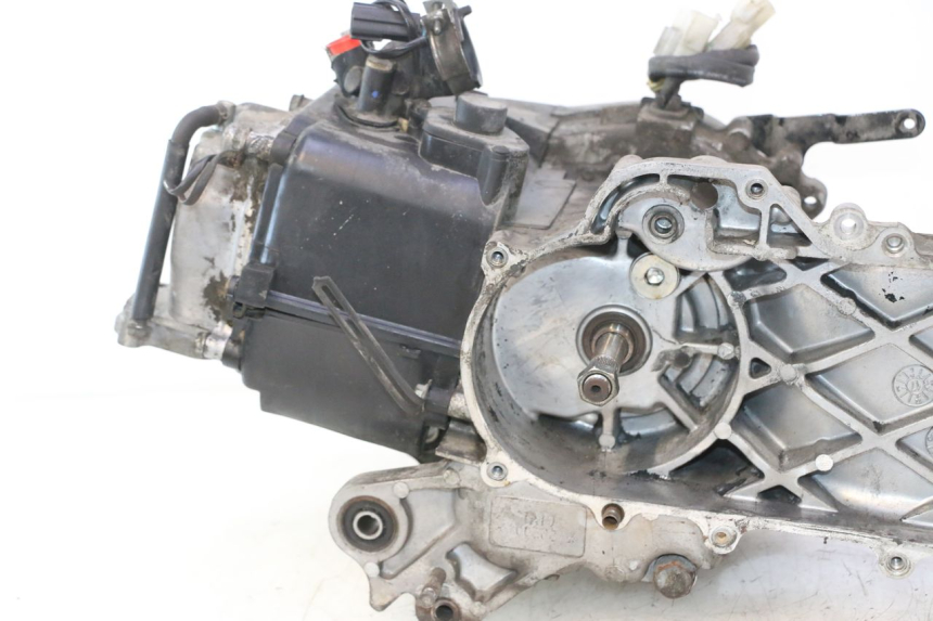 photo de SILNIK KYMCO LIKE 4T 50 (2019 - 2025) - Inny kąt widzenia