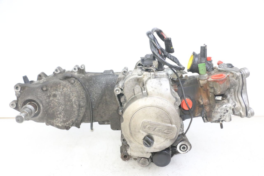 photo de SILNIK GILERA NEXUS 125 (2009 - 2013) - Struktura - zbliżenie