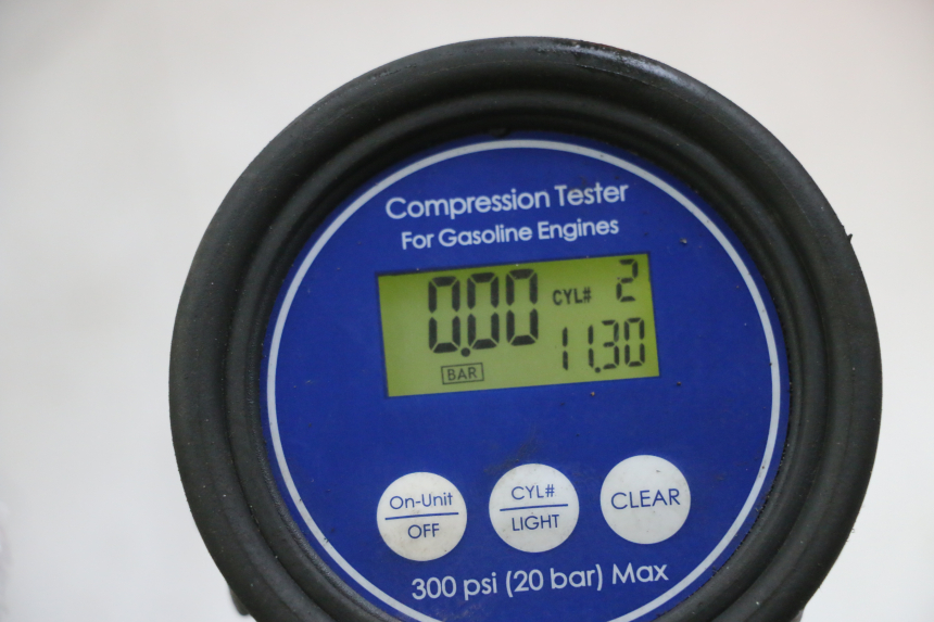 photo de SILNIK HONDA NTV DEAUVILLE 650 (1998 - 2001) - Alternatywny kąt