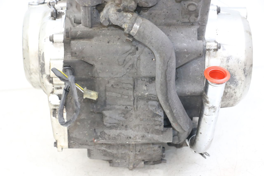 photo de SILNIK HONDA NTV DEAUVILLE 650 (1998 - 2001) - Inny kąt widzenia