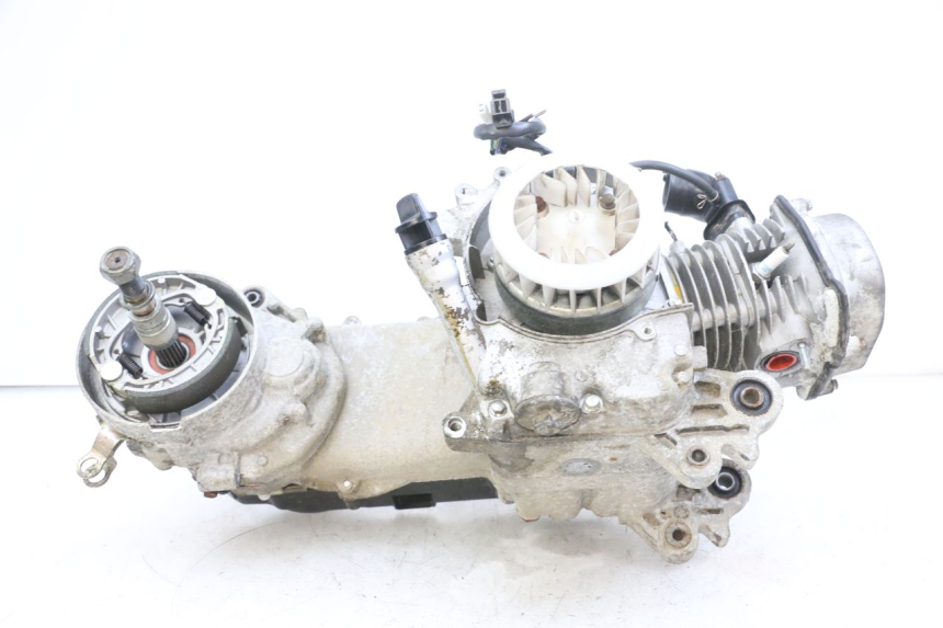 photo de SILNIK JM MOTORS OLDIES GT 4T 50 (2018 - 2025) - Zbliżenie techniczne