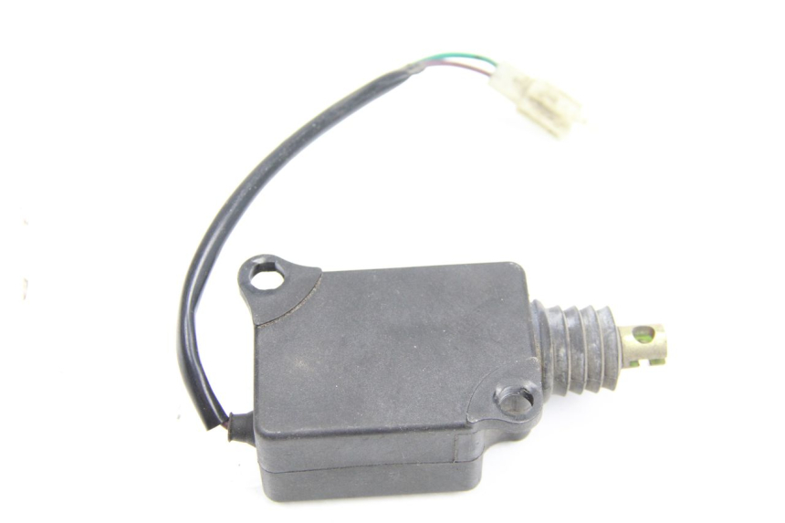 photo de SILNIK OTWIERANIA KUFERKA SYM GTS EFI ABS 125 (2012 - 2016) - Widok główny