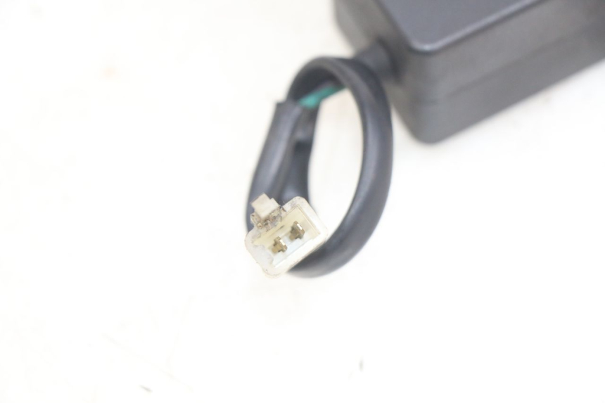 photo de SILNIK OTWIERANIA KUFERKA SYM GTS EFI 125 (2012 - 2016) - Szczegół części