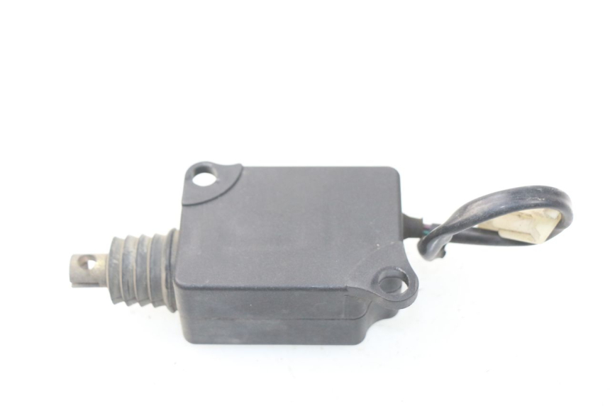 photo de SILNIK OTWIERANIA KUFERKA SYM GTS EVO 125 (2009 - 2013) - Widok główny