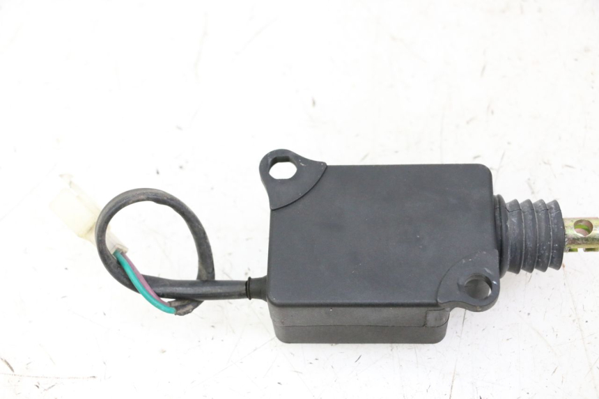 photo de SILNIK OTWIERANIA KUFERKA SYM JOYMAX 125 (2010 - 2017) - Inny kąt widzenia