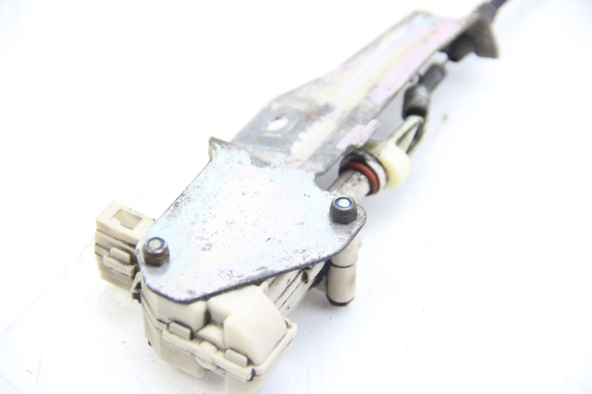 photo de SILNIK OTWIERANIA KUFERKA PIAGGIO LIBERTY IGET 4T 50 (2015 - 2020) - Inny kąt widzenia